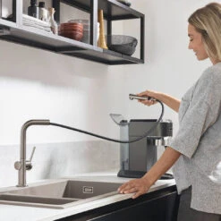 Hansgrohe Talis M54 Kitchen Mixer 210 Pull-Out Spout 2jet Chrome -Cook & Bathe 72800003 Lifestyle2 Web 6780cc3a 8eb8 4b6b a22f 67b8ab4a8b04 1