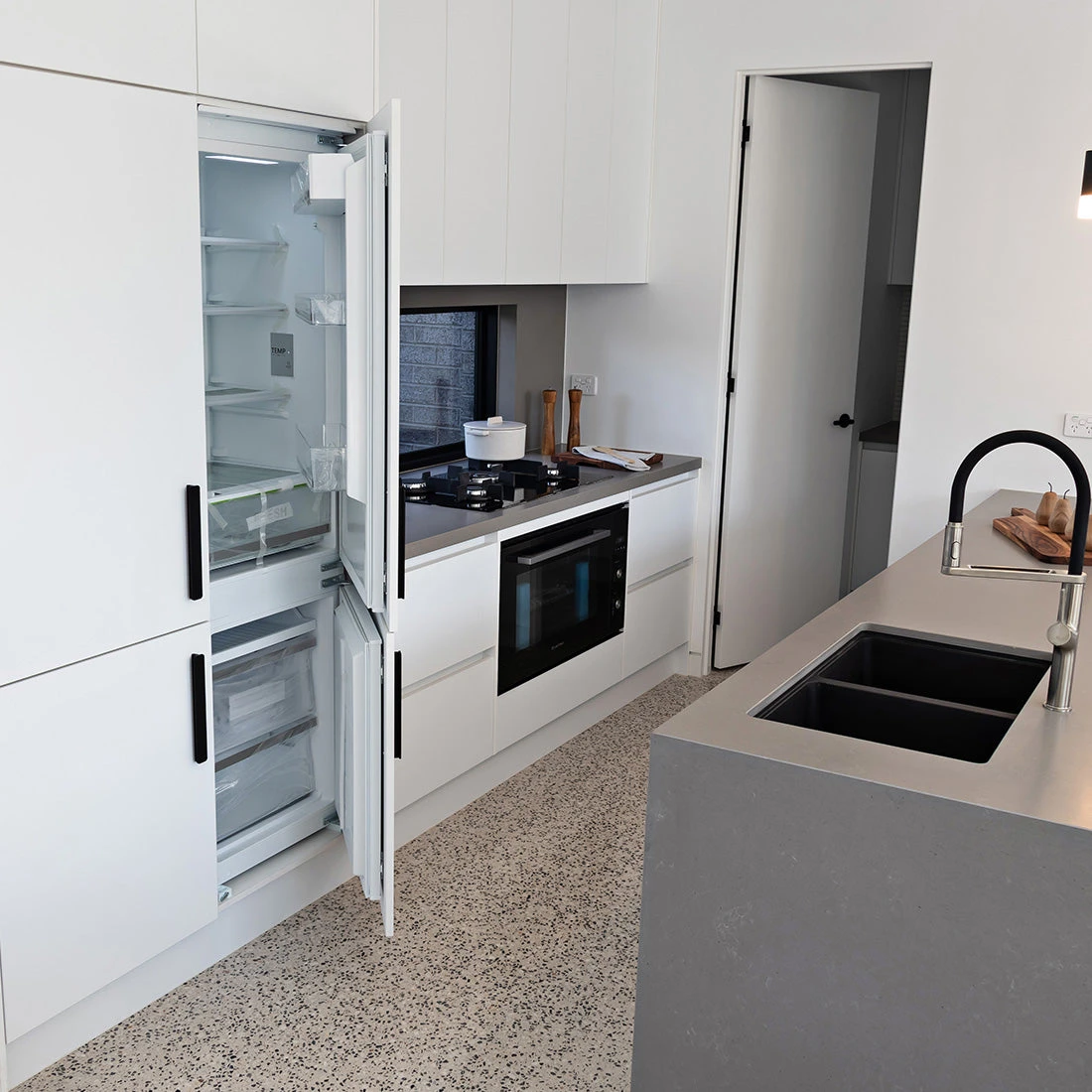 Kleenmaid Fully Integrated Fridge/Freezer, White Kleenmaid Fully Integrated Fridge/Freezer, White -Cook & Bathe CRZ25511 lifestyle8