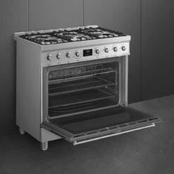 Smeg Classic Freestanding Cooker 90cm Stainless Steel -Cook & Bathe CS9GMXA2 lifestyle4