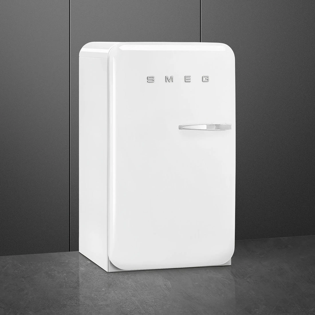 Smeg FAB10 50's Style 135L Retro Refrigerator Left Hand Hinge White Smeg FAB10 50's Style 135L Retro Refrigerator Left Hand Hinge White -Cook & Bathe FAB10HLWH6 2