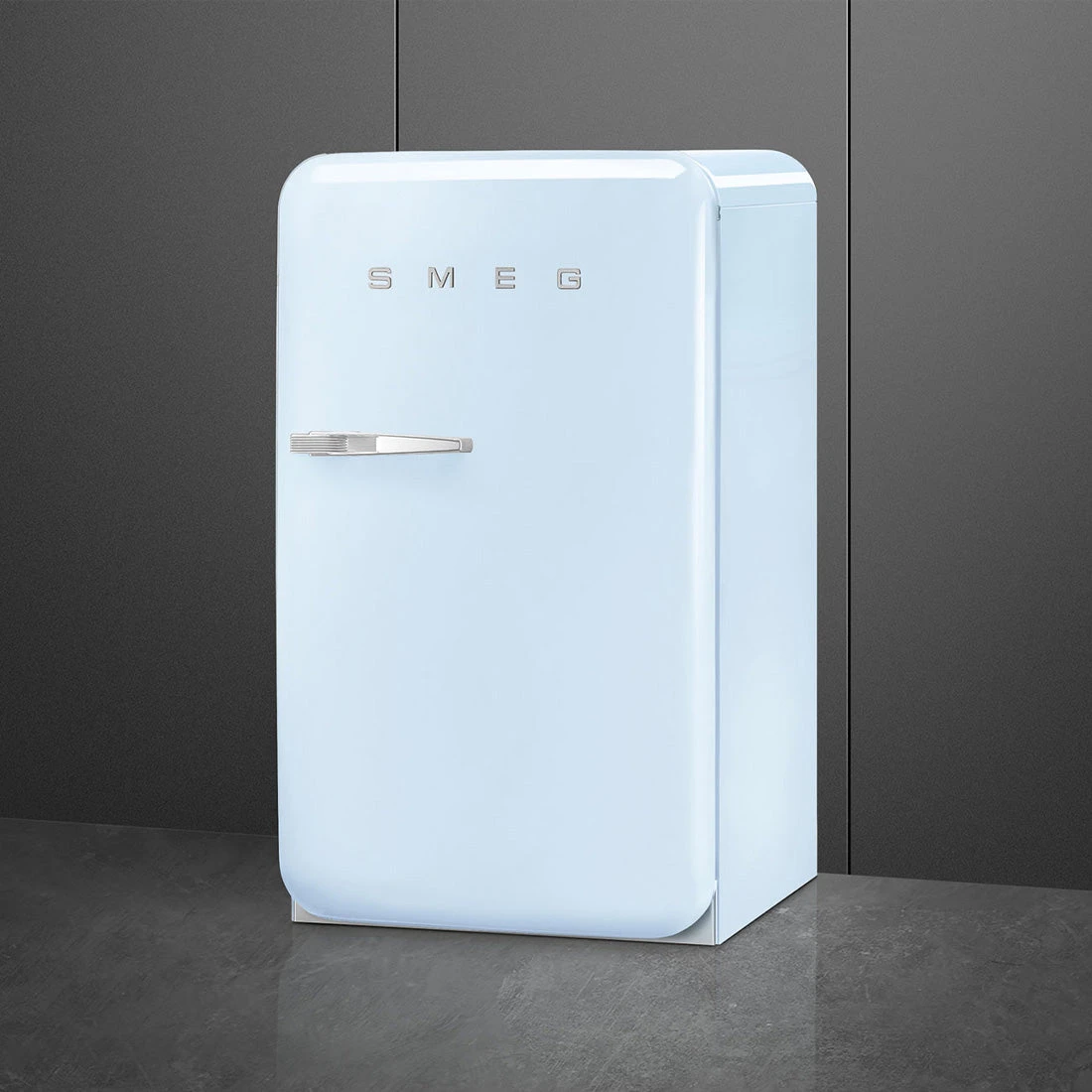 Smeg FAB10 50's Style 135L Retro Refrigerator Right Hand Hinge Pastel Blue Smeg FAB10 50's Style 135L Retro Refrigerator Right Hand Hinge Pastel Blue -Cook & Bathe FAB10HRPB6 3