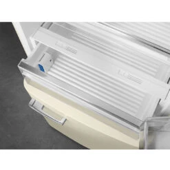 Smeg FAB38 50's Style 481L Retro Refrigerator Right Hand Hinge Cream 8 Smeg FAB38 50's Style 481L Retro Refrigerator Right Hand Hinge Cream -Cook & Bathe FAB38RCR5AU 6