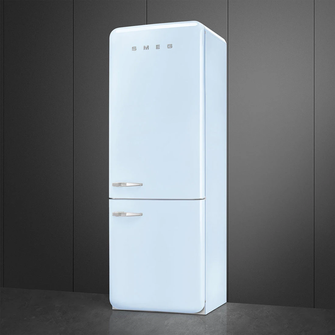 Smeg FAB38 50's Style 481L Retro Refrigerator Right Hand Hinge Pastel Blue Smeg FAB38 50's Style 481L Retro Refrigerator Right Hand Hinge Pastel Blue -Cook & Bathe FAB38RPB5AU 3