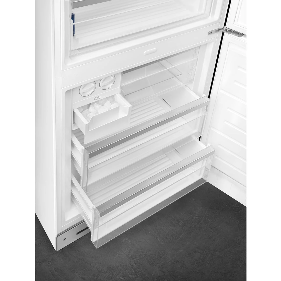 Smeg FAB38 50's Style 481L Retro Refrigerator Right Hand Hinge White Smeg FAB38 50's Style 481L Retro Refrigerator Right Hand Hinge White -Cook & Bathe FAB38RWH5AU 10