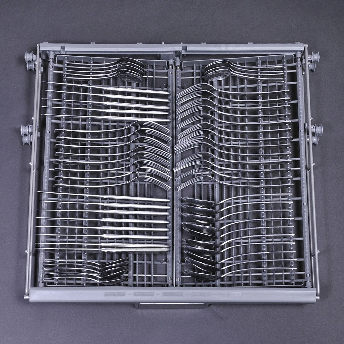 Kleenmaid Fully Integrated Dishwasher Stainless Steel 60cm Kleenmaid Fully Integrated Dishwasher Stainless Steel 60cm -Cook & Bathe dw6031 lifestyle2